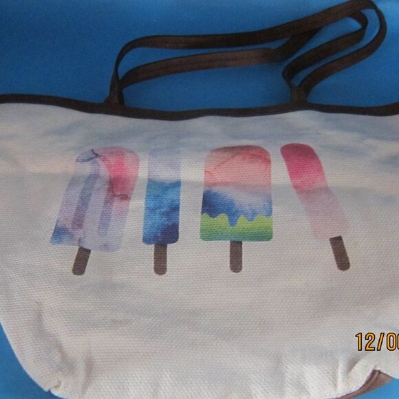 Handbags - 💥5/$10💥Ice cream Popsicles Fun tote beach bag purse Pre-owned. Some